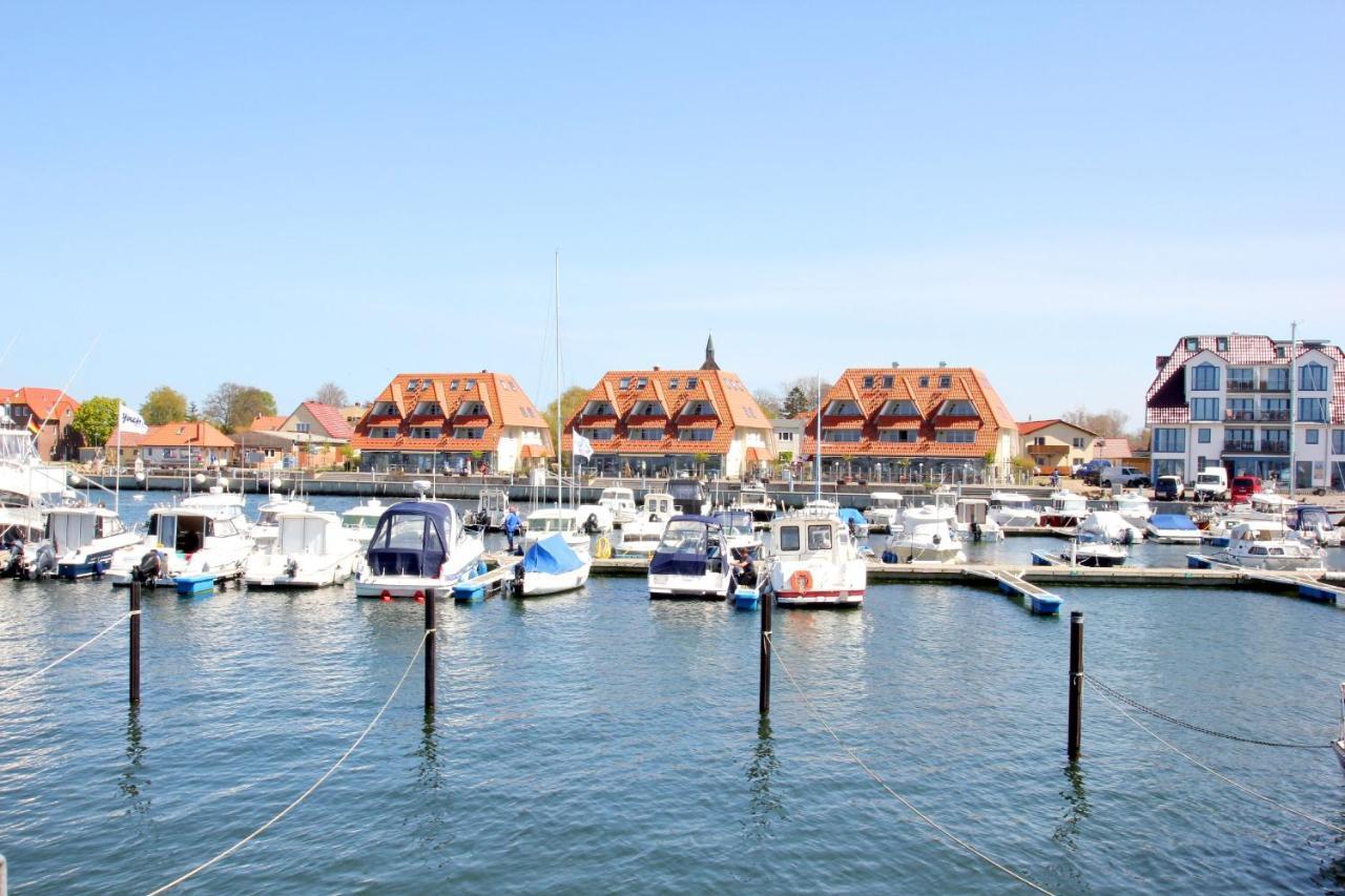 Hafenhäuser Wiek FeWo 06 Balkon, Meerblick Wiek auf Rügen Exterior foto